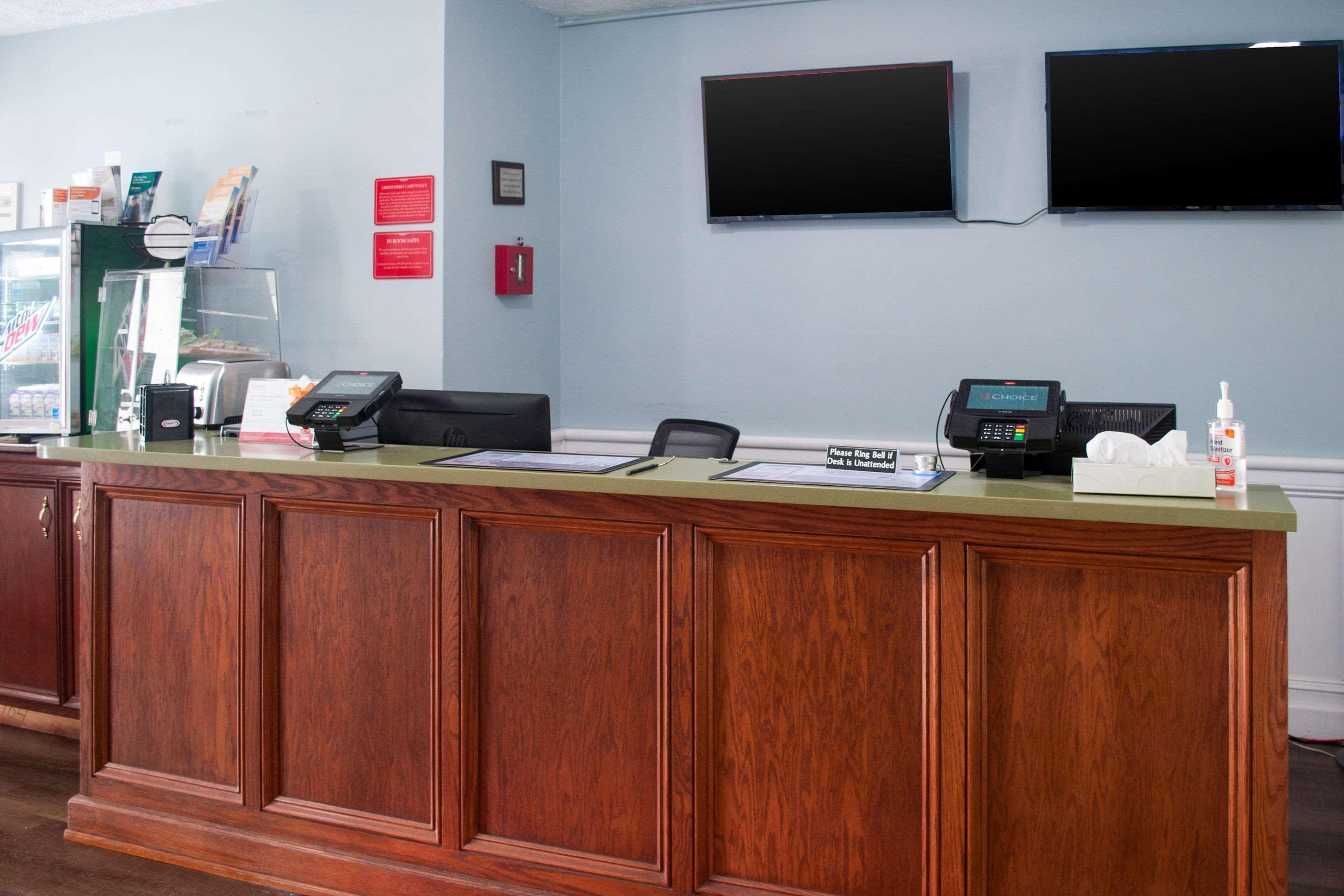 Econo Lodge Inn & Suites South Sandusky Extérieur photo