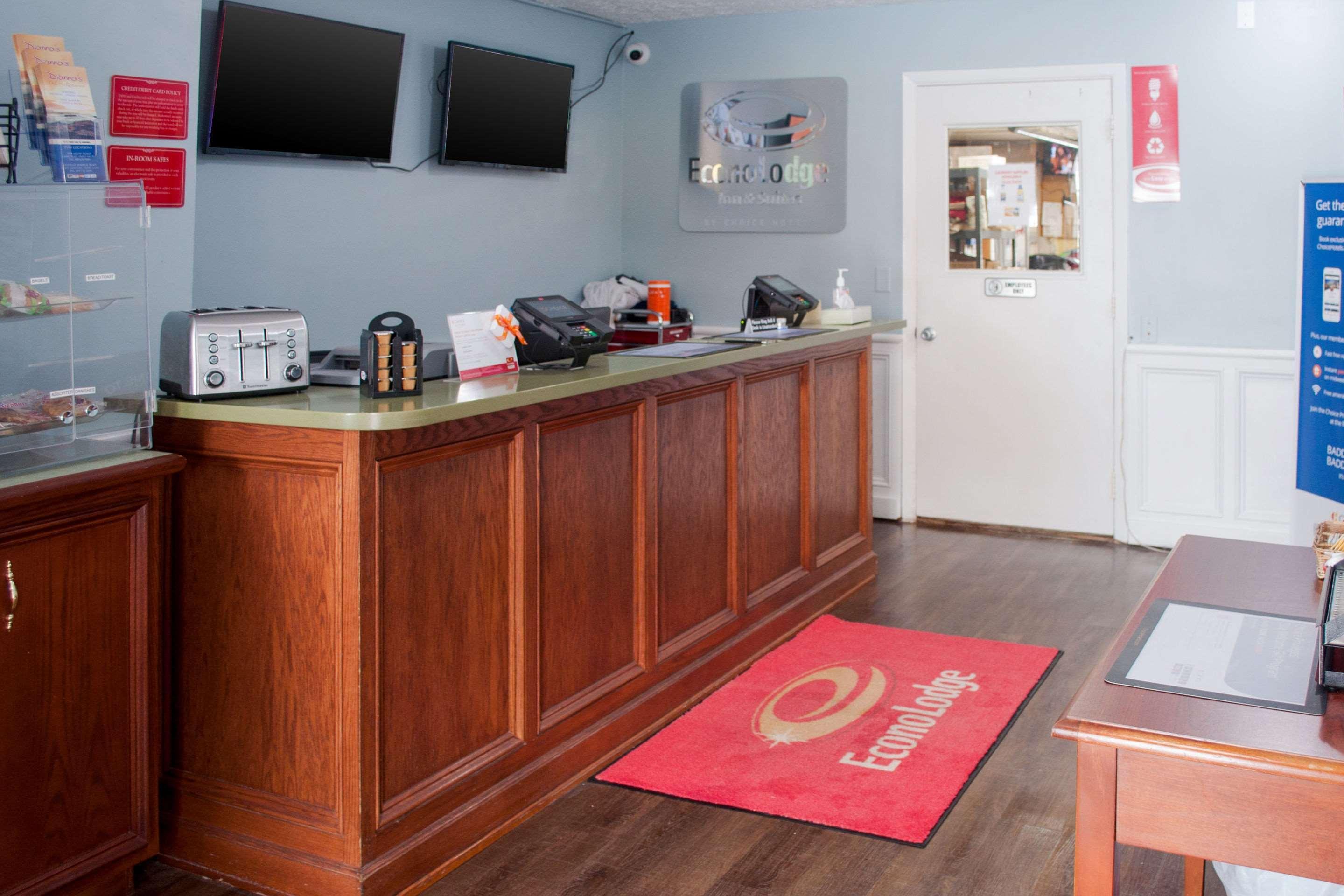 Econo Lodge Inn & Suites South Sandusky Extérieur photo