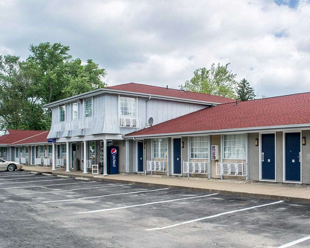 Econo Lodge Inn & Suites South Sandusky Extérieur photo